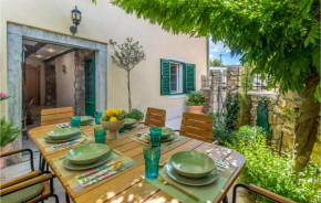 Three-Bedroom Holiday Home in Smrika